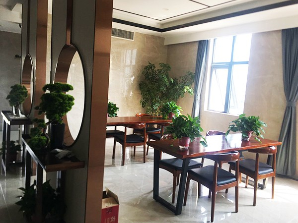 華東工控臨時會客室