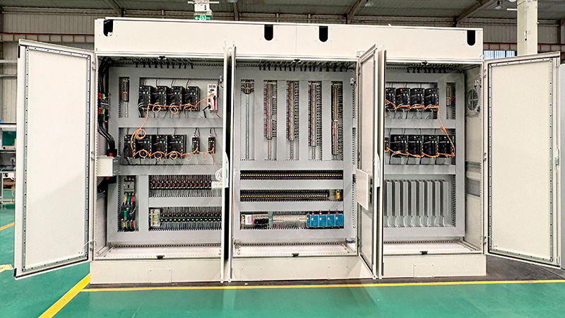 為何現代工業自動化都選擇<i style='color:red'>伺服控制柜</i>？揭秘其六大核心優勢