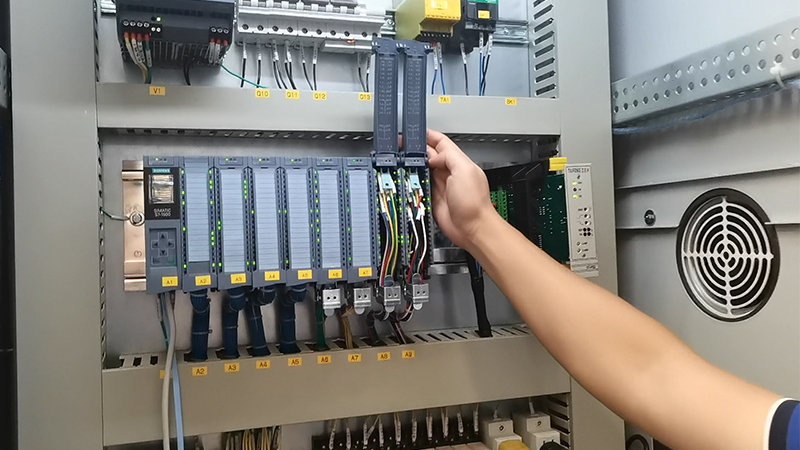 液壓機(jī)系統(tǒng)02